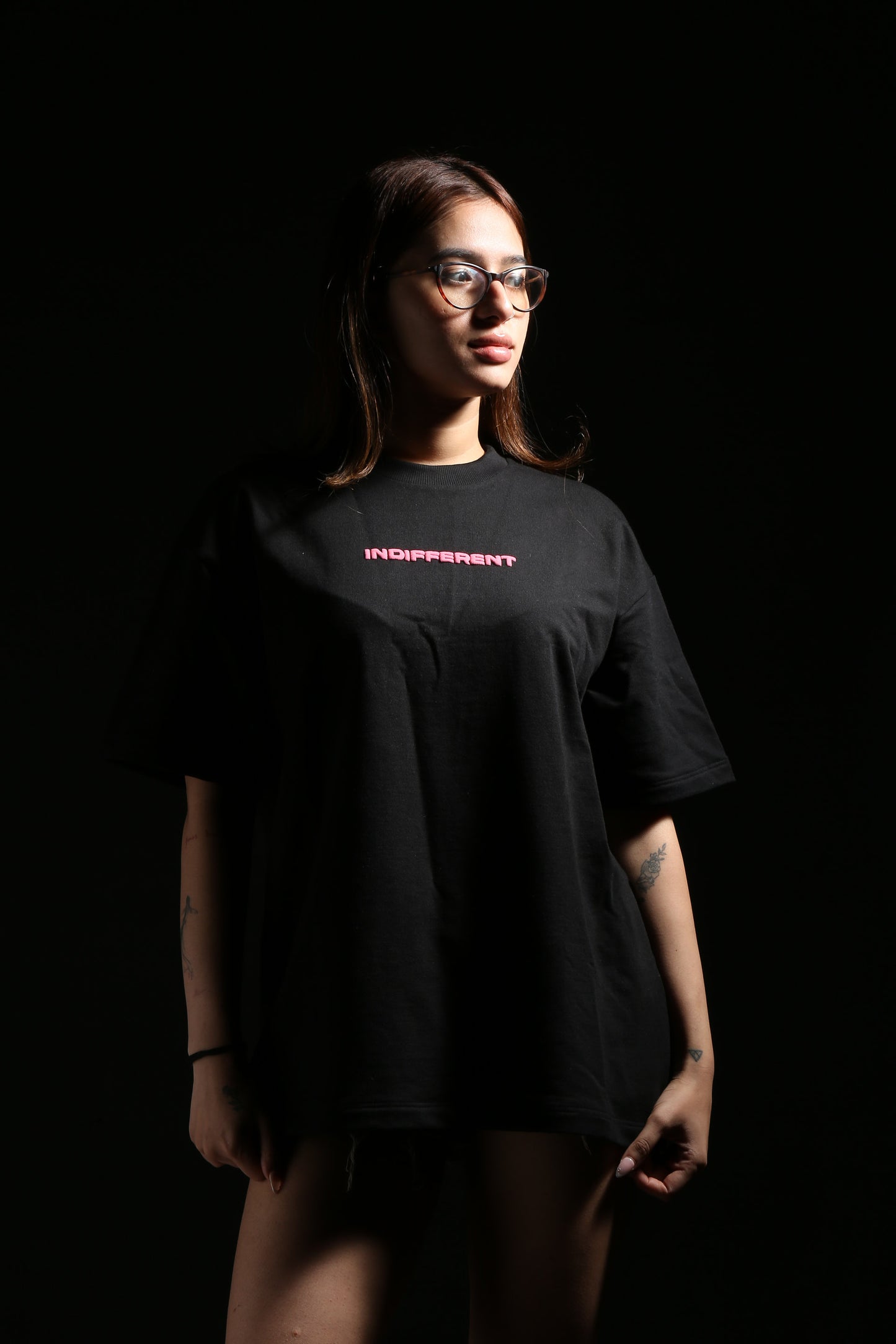 Unherd white indifferent black PACK OF 2