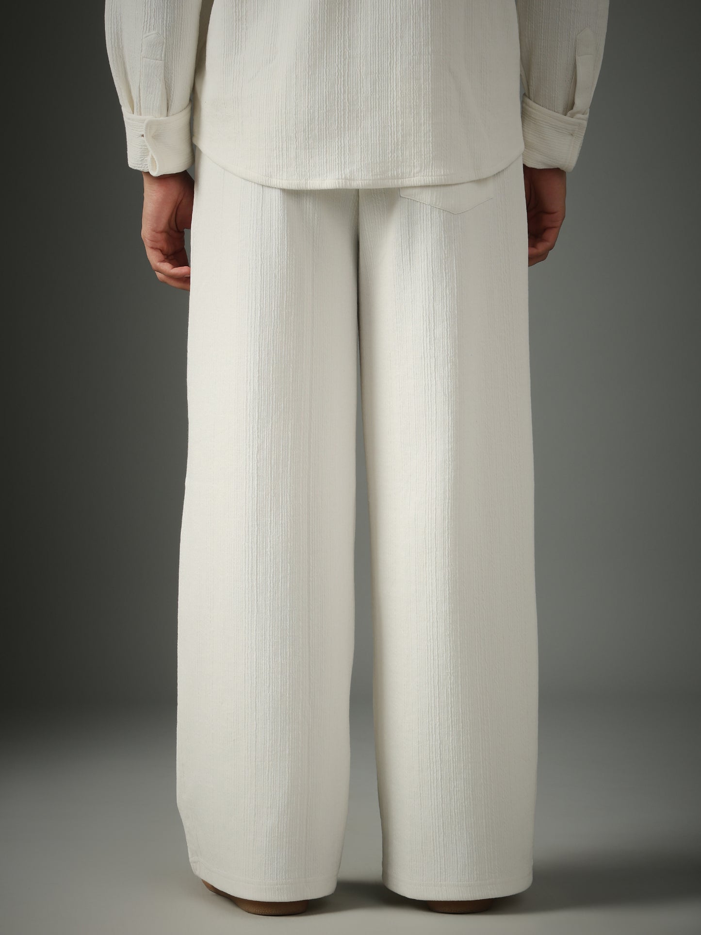 Chapter2Drip Crossknit White pants — view 4