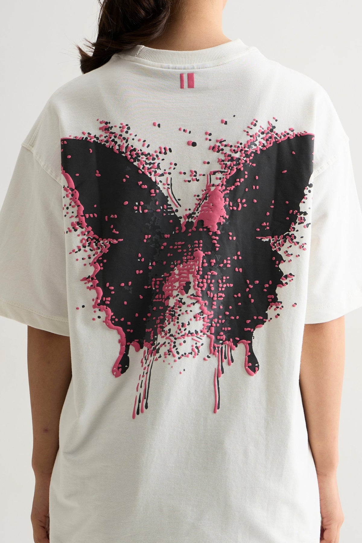 WHITE METAMORPHED BUTTERFLY T-SHIRT