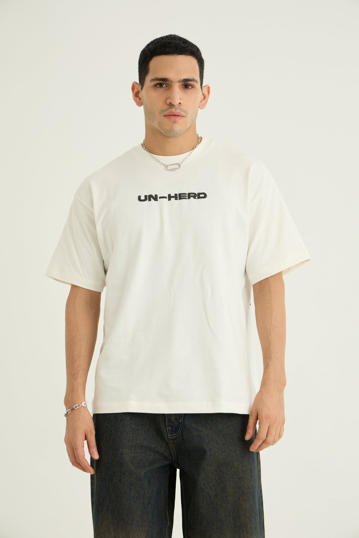 Off White Un-herd