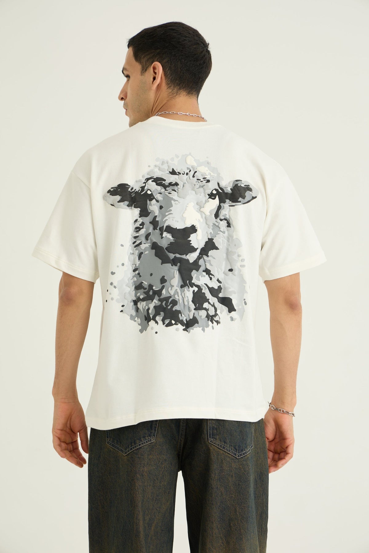 Off White Un-herd