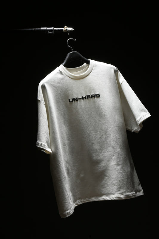 Unherd white indifferent black PACK OF 2