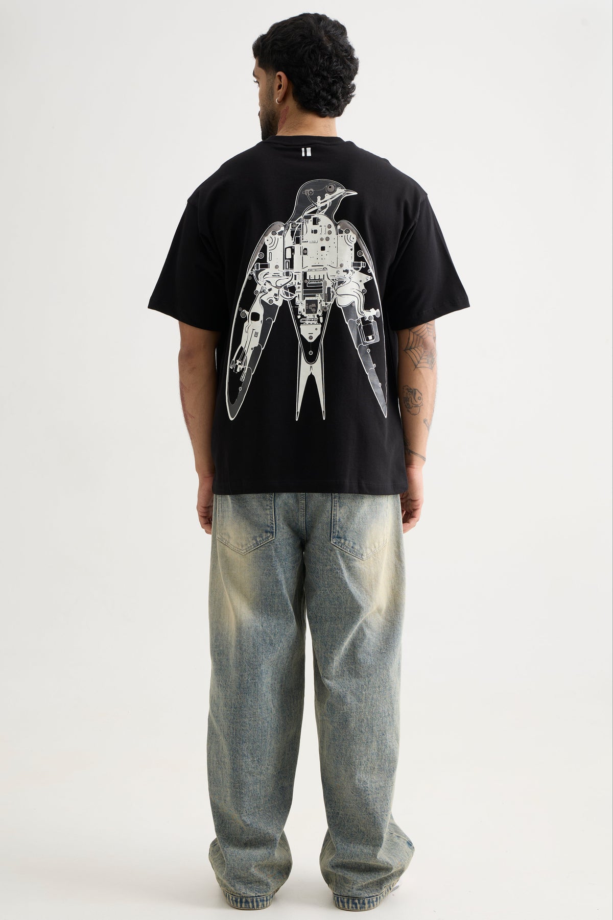 BLACK ARTIFICIALLY INTELLIGENT T-SHIRT