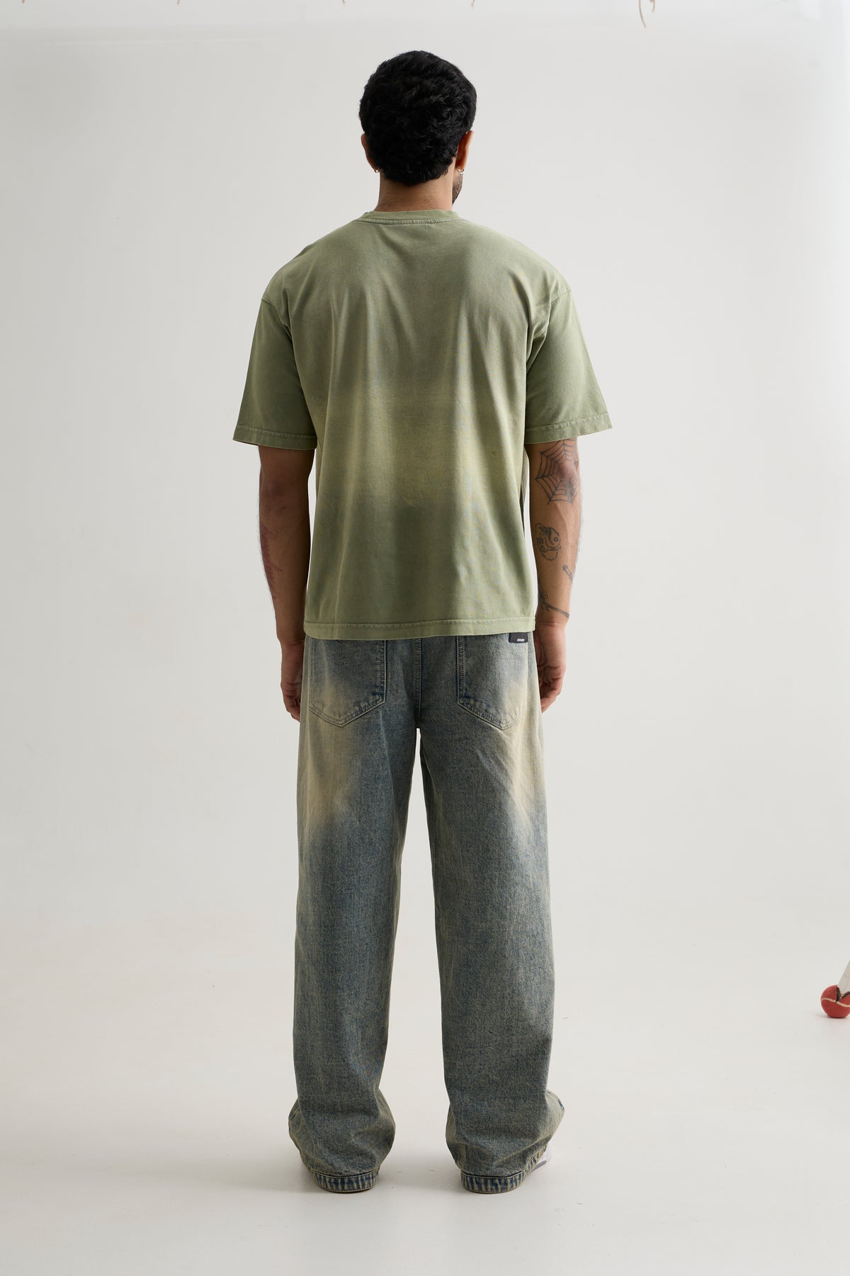 OLIVE WASH T-SHIRT