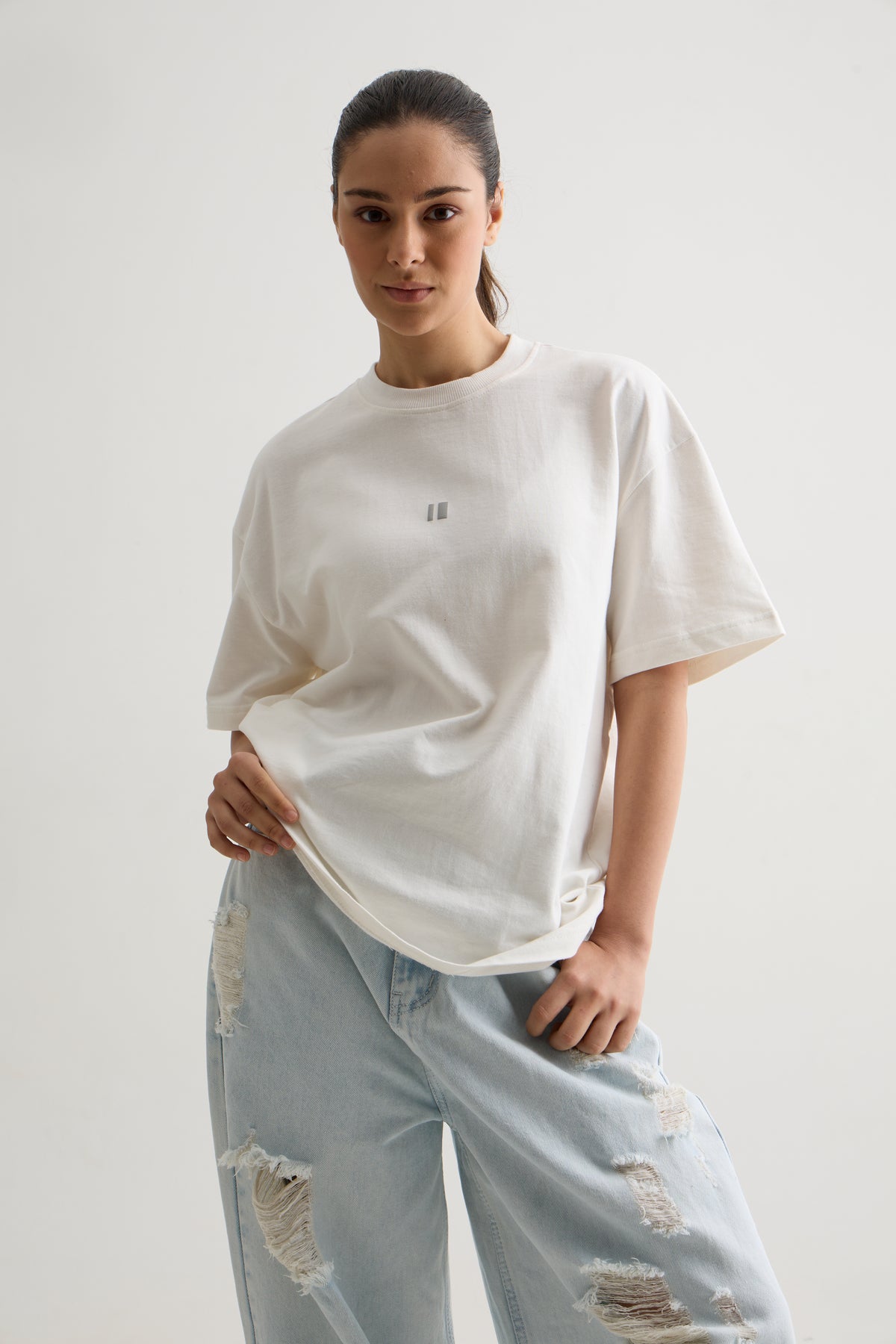 WHITE UNTAMED T-SHIRT