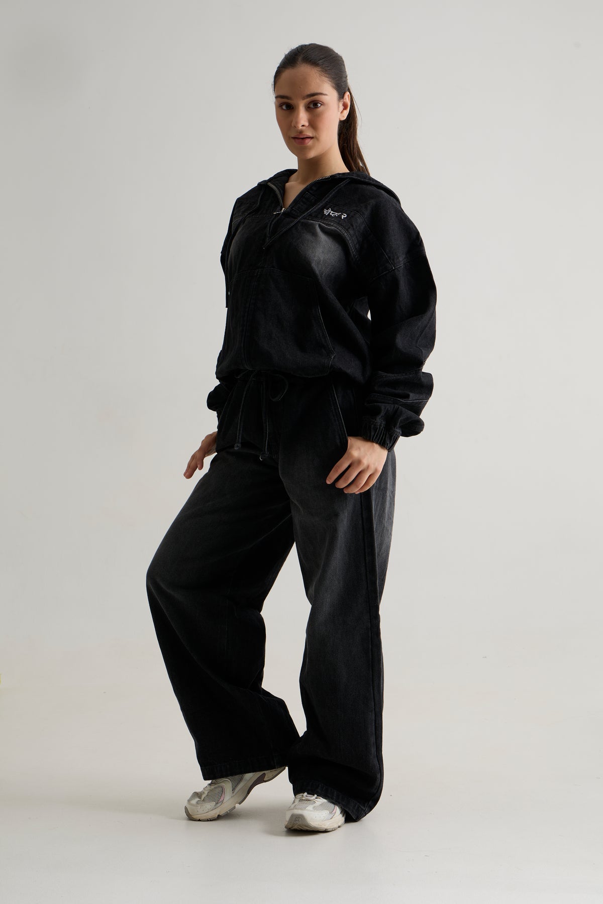 BLACK WASH DENIM BAGGY JOGGERS