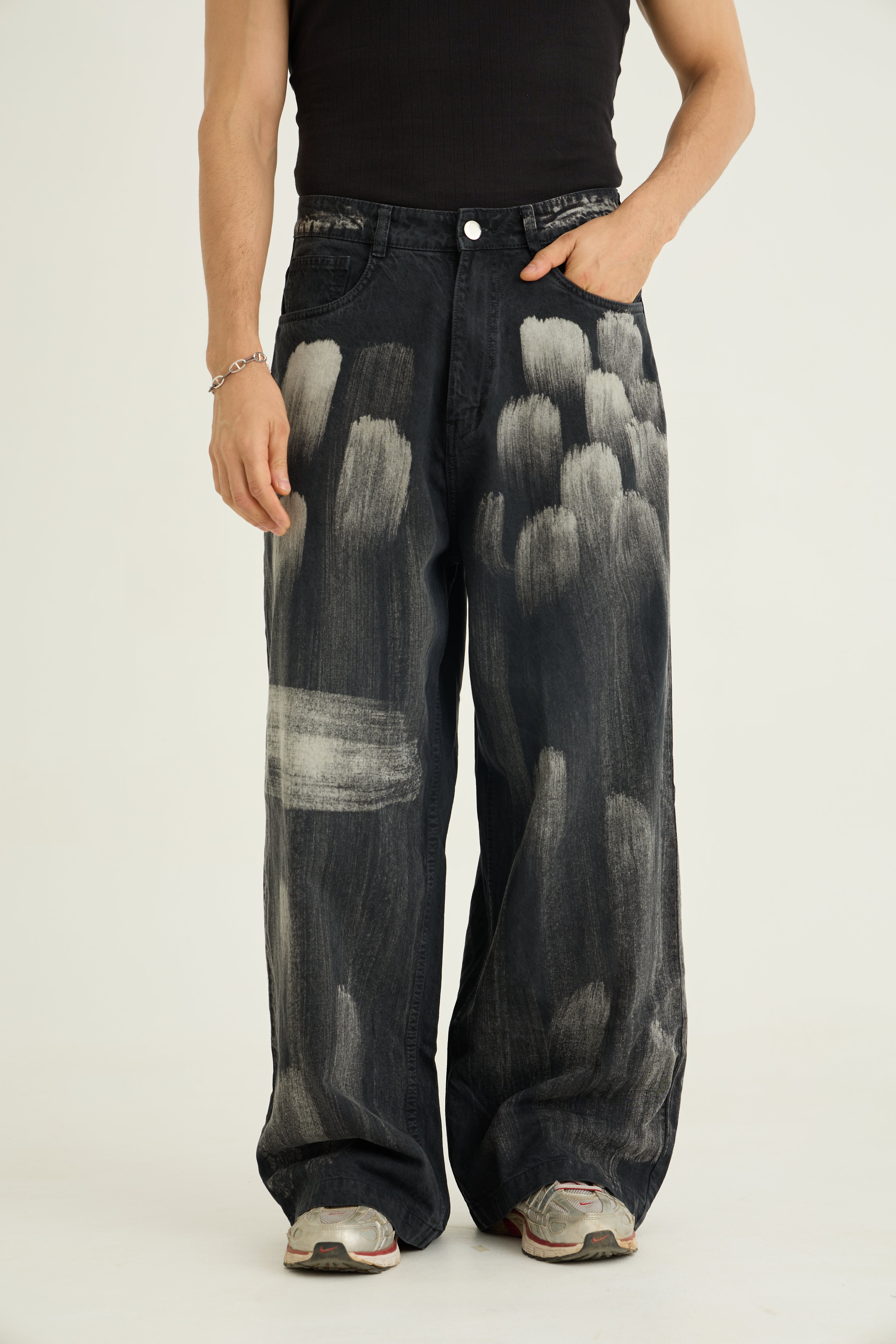 Shop Brushed Baggy Denim in Black – Relaxed Fit, Acid Wash, All