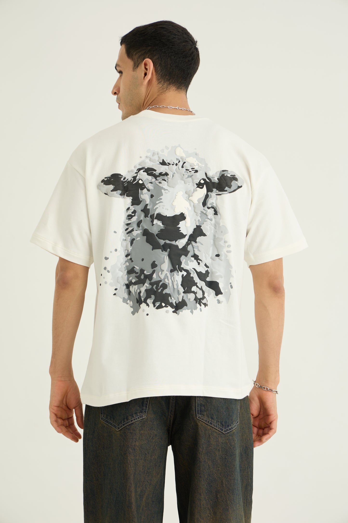 Off White Un-herd