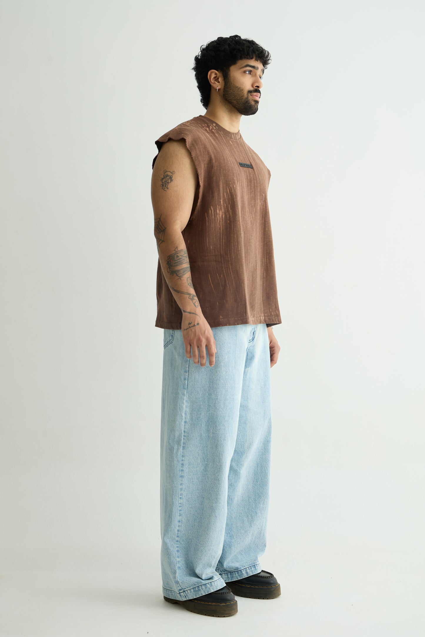 MINERAL WASH BROWN VEST