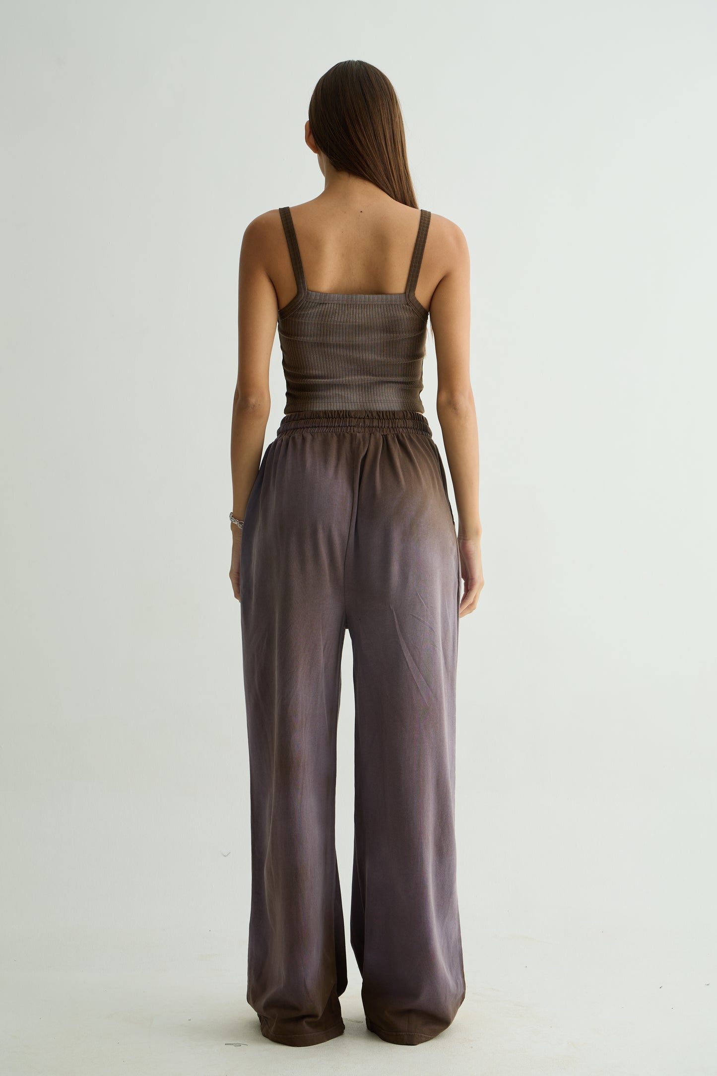 Spray Washed Brown Set