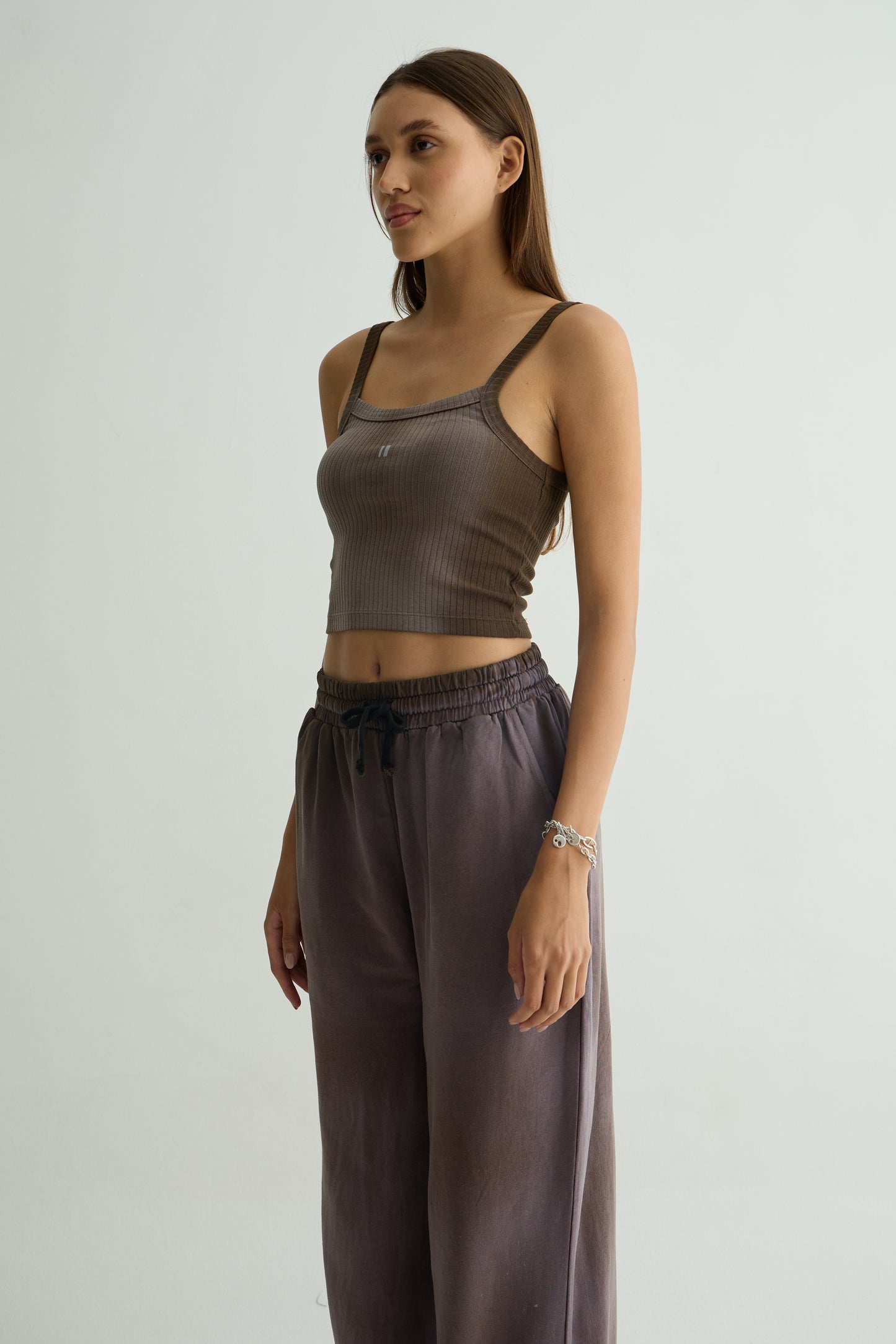 Spray Washed Brown Set