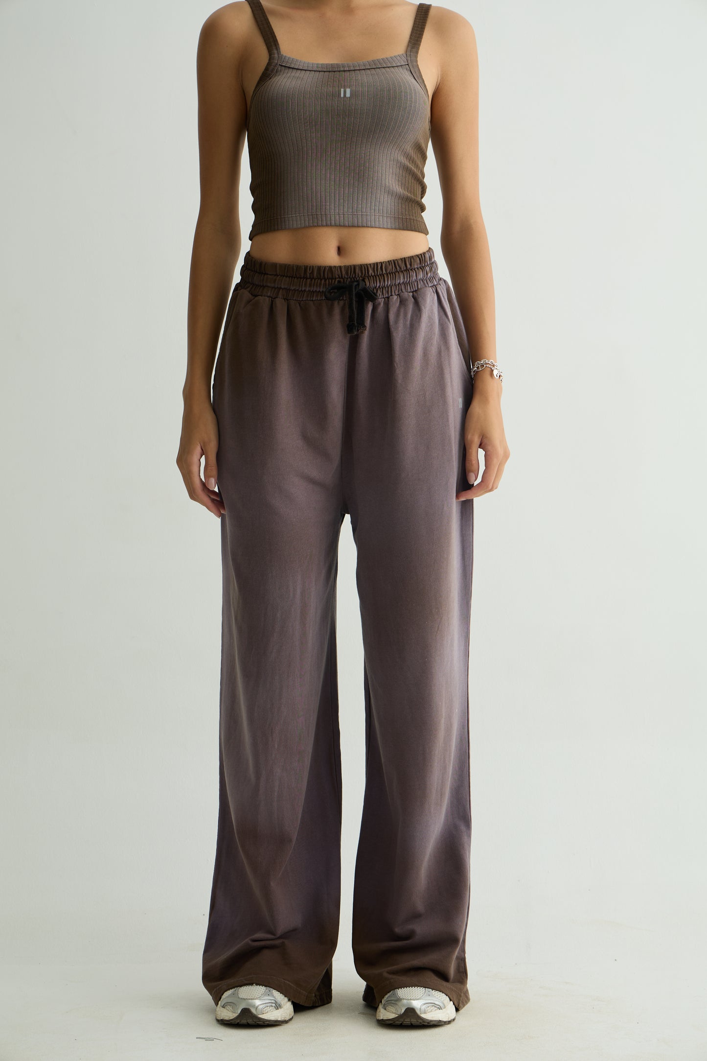 Spray Washed Brown Set