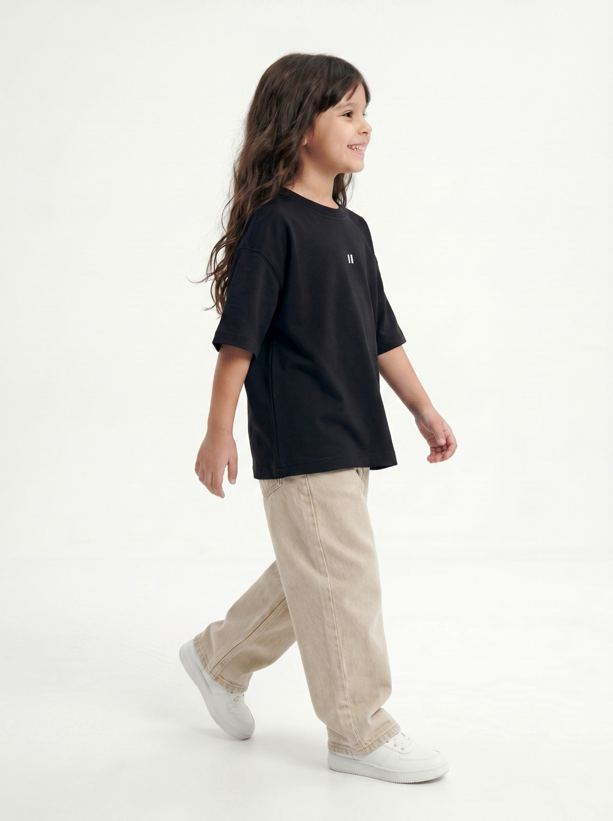 Black Solid T-Shirt Jr