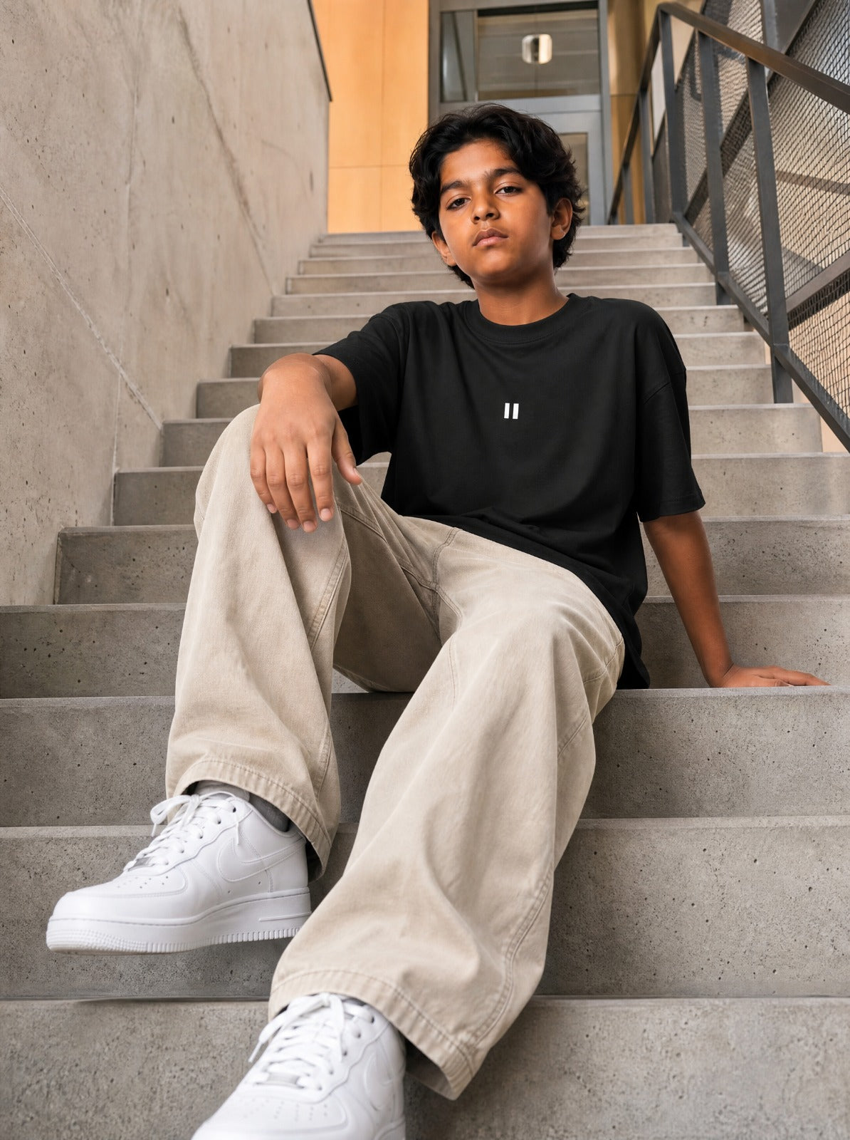 Black Solid T-Shirt Jr